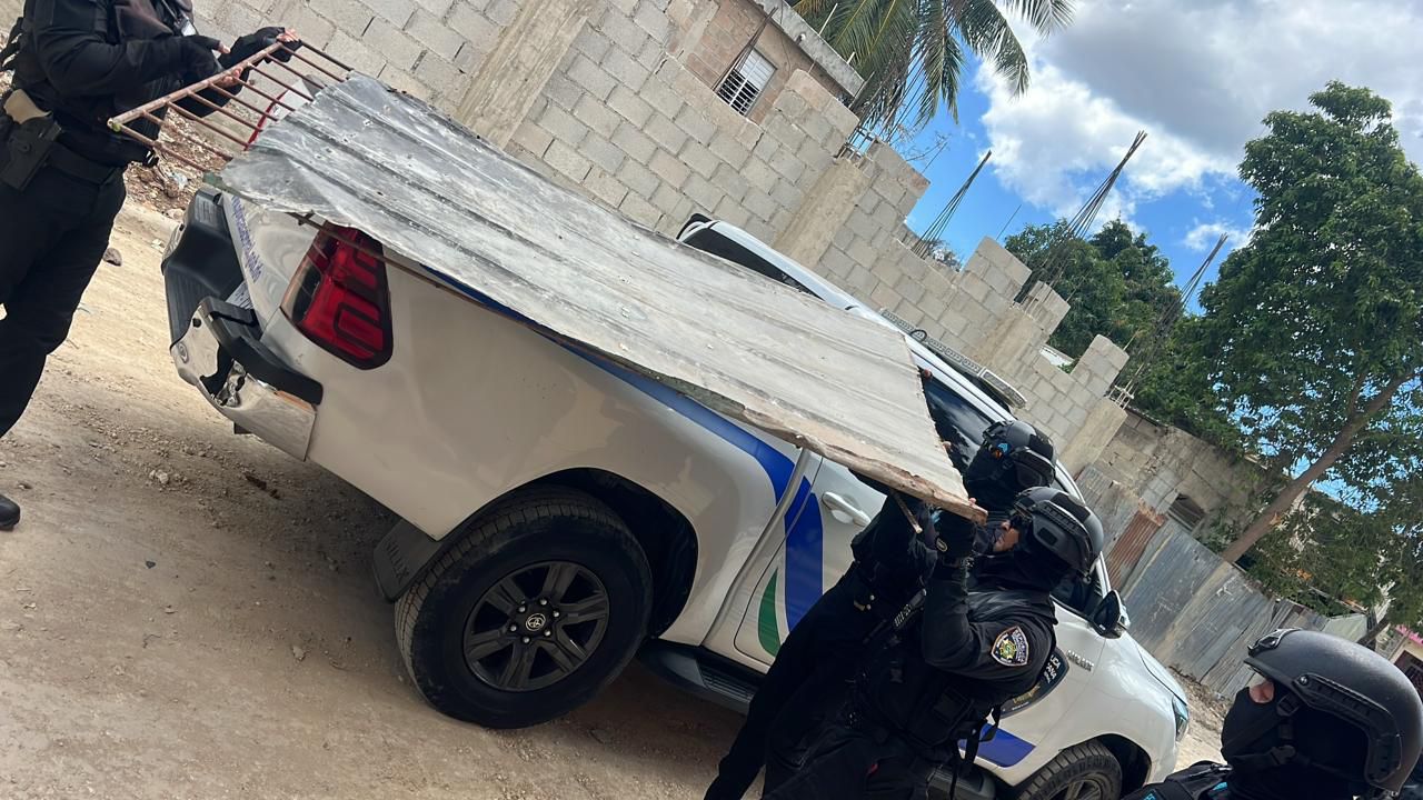Policia-desmantela-punto-de-drogas-y-ocupa-sustancias-controladas-en-Villa-Hermosa