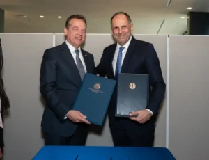 República Dominicana firma acuerdos con Grecia
