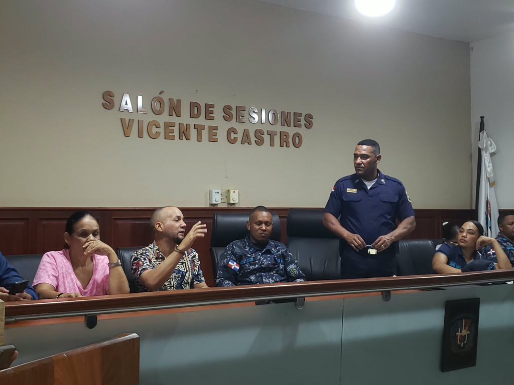 Policía Nacional coordina con autoridades y comerciantes acciones para prevenir la contaminación sónica en Monción Policía Nacional coordina con autoridades y comerciantes acciones para prevenir la contaminación sónica en Monción