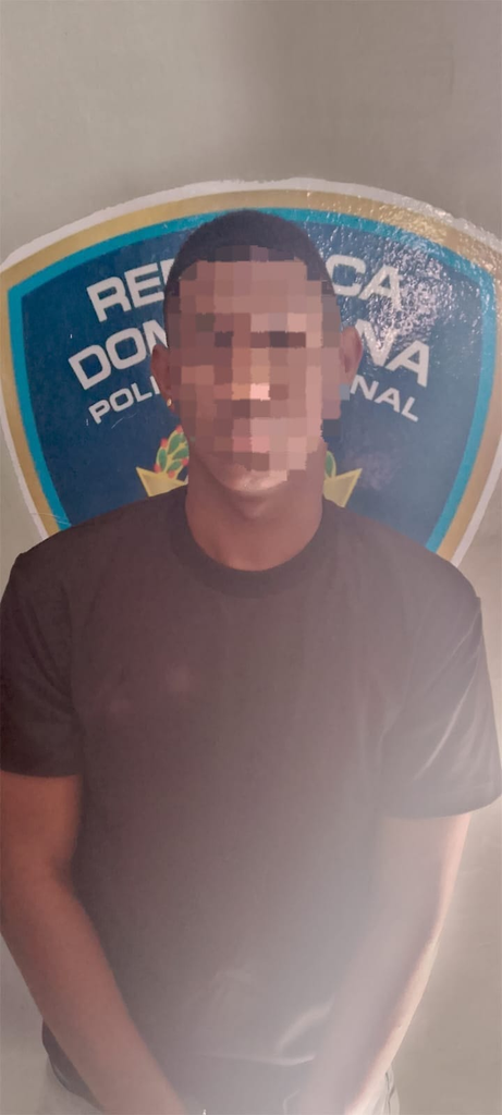 Policía Nacional apresa en Dajabón a hombre requerido por presunto robo y daños a vehículo Policía Nacional apresa en Dajabón a hombre requerido por presunto robo y daños a vehículo